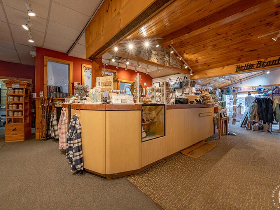 ThereAndBackAgainInLakePlacid_Interior_R