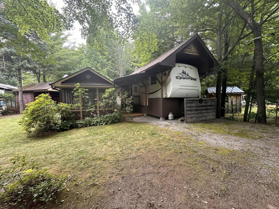 44 Merrywood Drive 44 Merrywood Drive