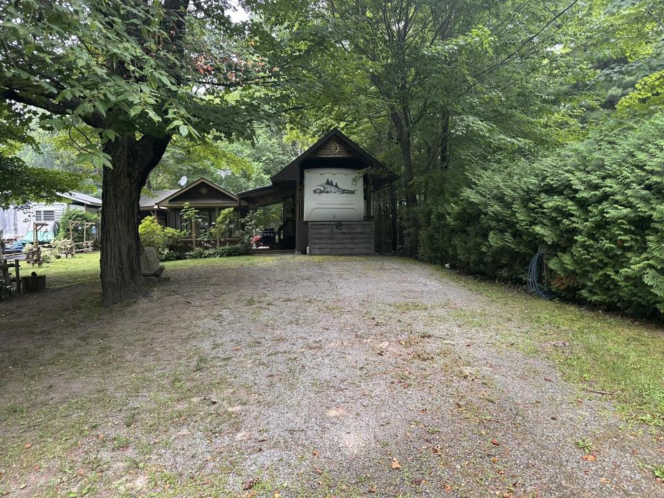 44  Merrywood Drive