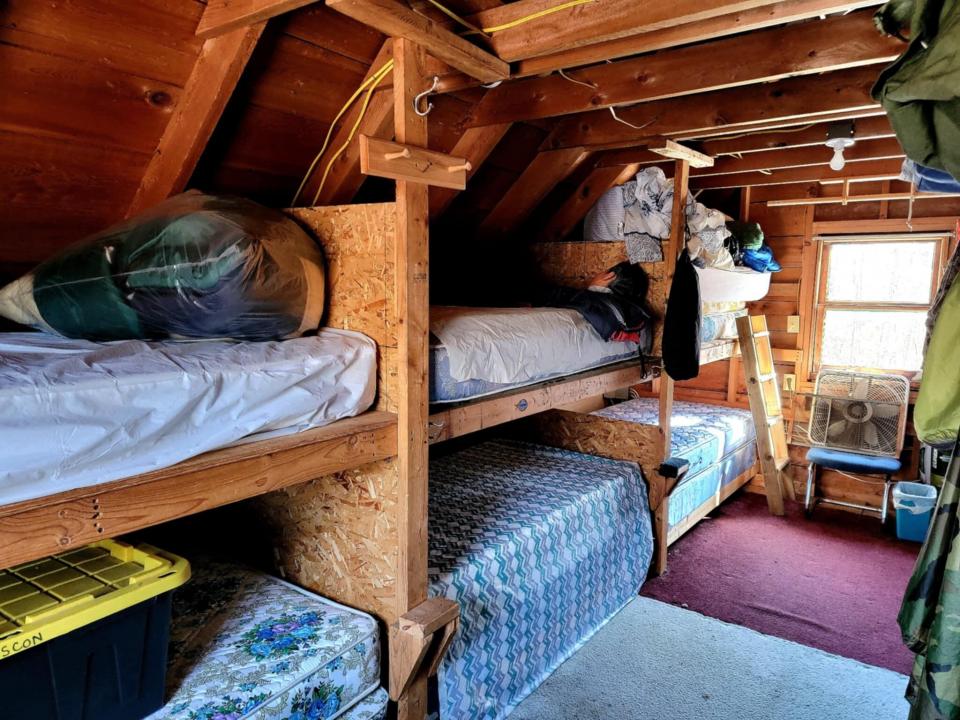 Musto - Pierrepont camp - bunkroom II