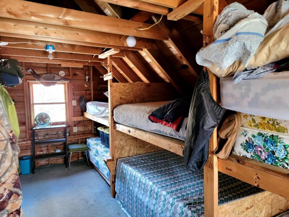 Musto - Pierrepont camp - bunkroom