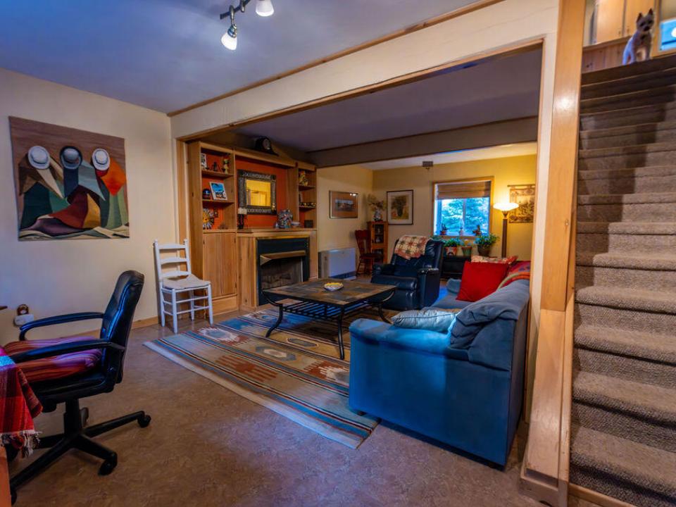 Lower Level Bonu Room