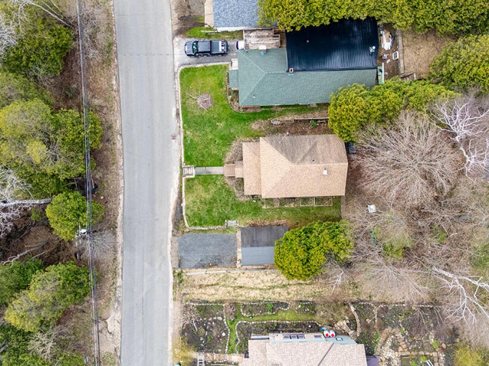SLHomeOnOldLakeColby_0525_A_Above