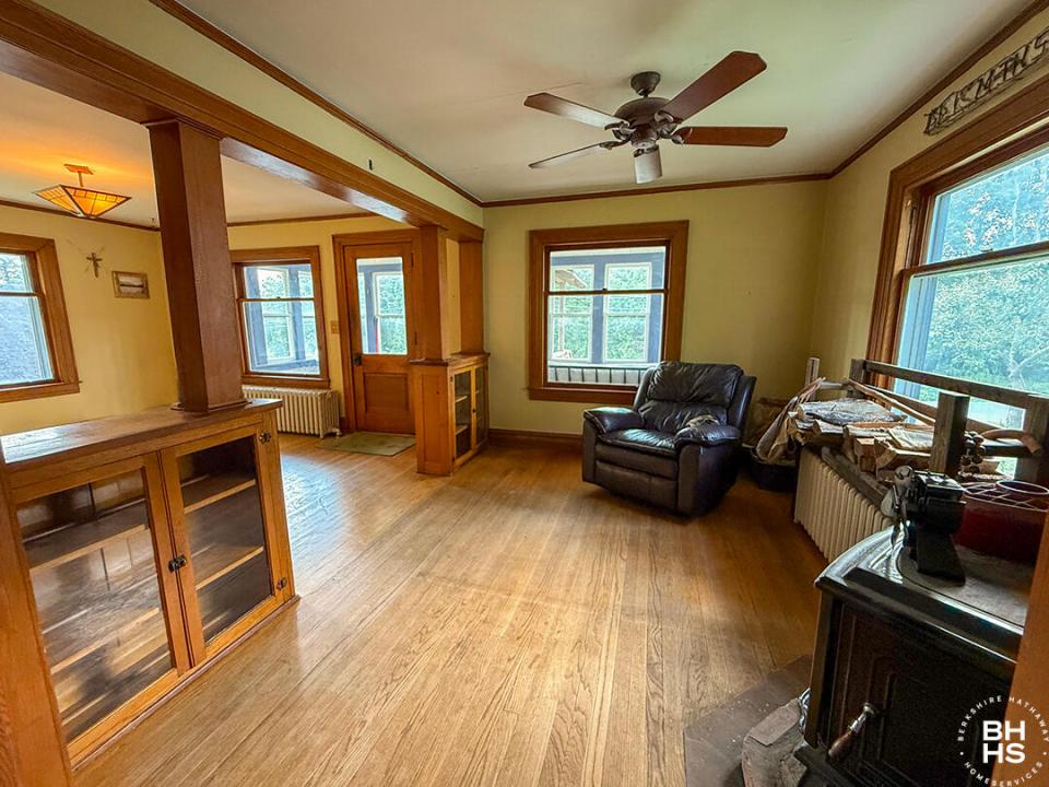 SLHomeOnOldLakeColby_Summer_LR