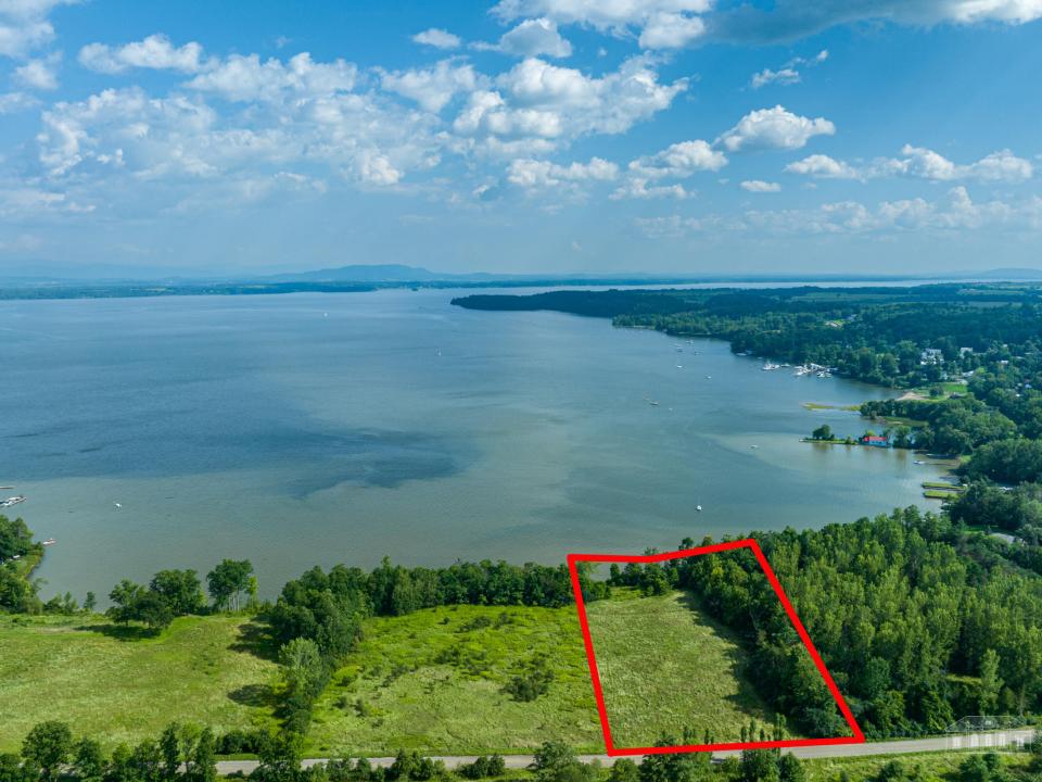 12 Furnace Point Lane WP-2L.jpg 15.5 12 Furnace Point Lane WP-2L.jpg 15.5