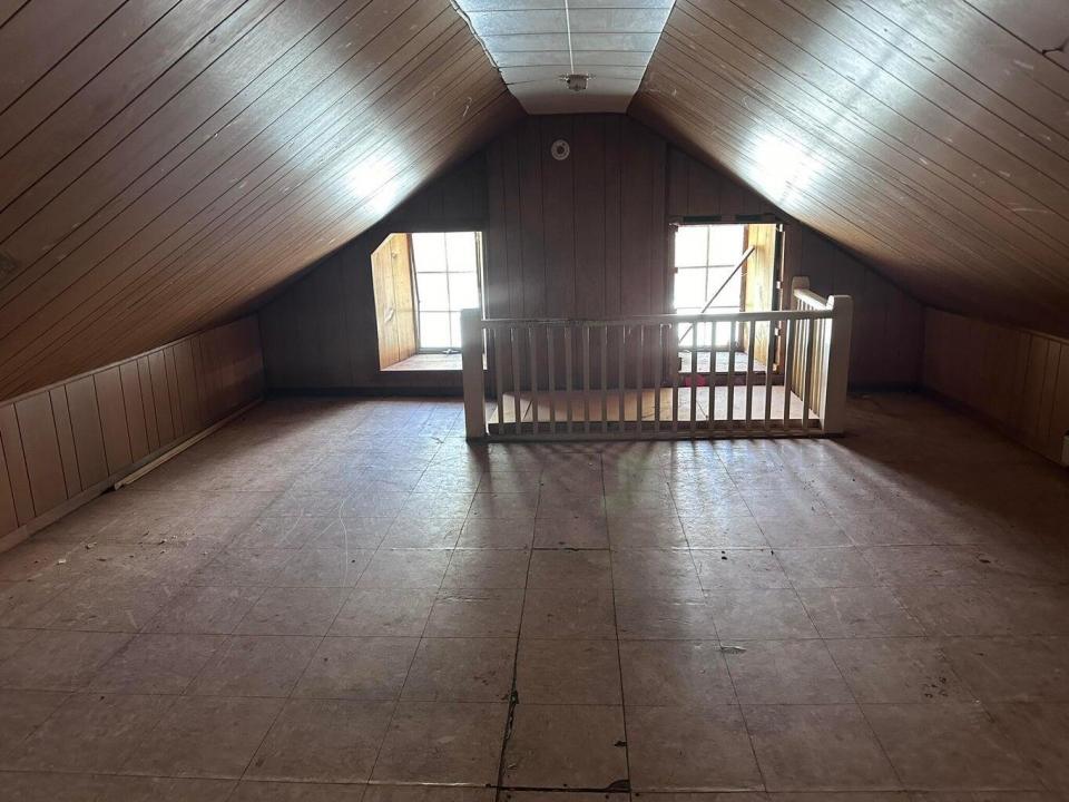 Upstairs 3