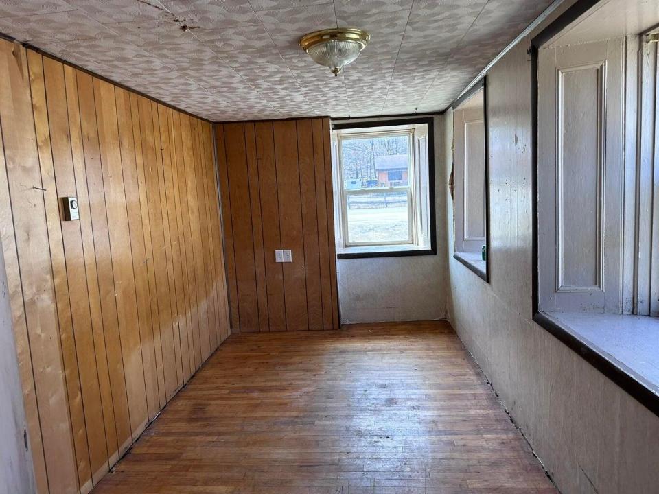 Bedroom 2 view 1