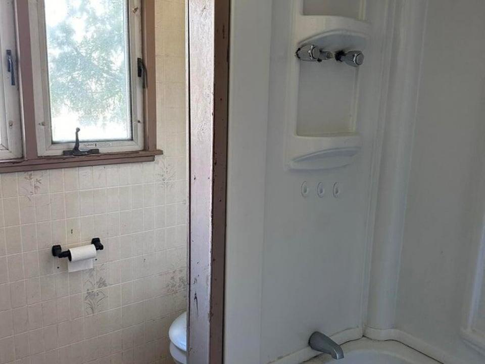 Bathroom View 2