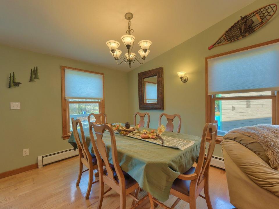 21-web-or-mls-Waterfall Meadow 050