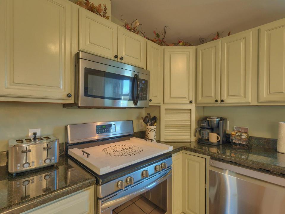 35-web-or-mls-Waterfall Meadow 064