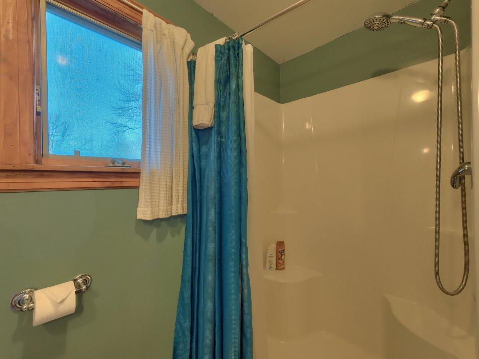 49-web-or-mls-Waterfall Meadow 078