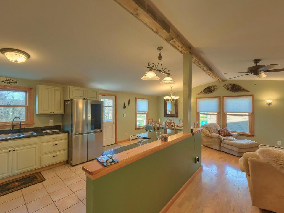 28-web-or-mls-Waterfall Meadow 057