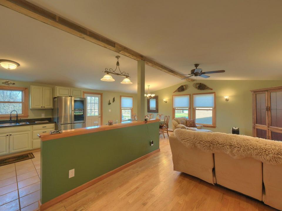 15-web-or-mls-Waterfall Meadow 044