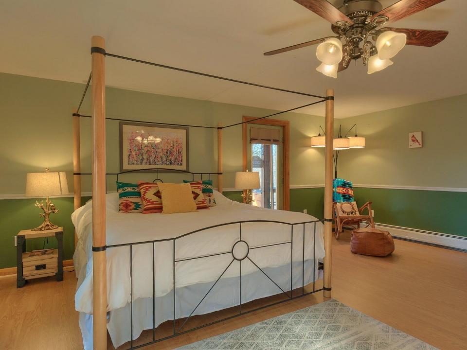 63-web-or-mls-Waterfall Meadow 092