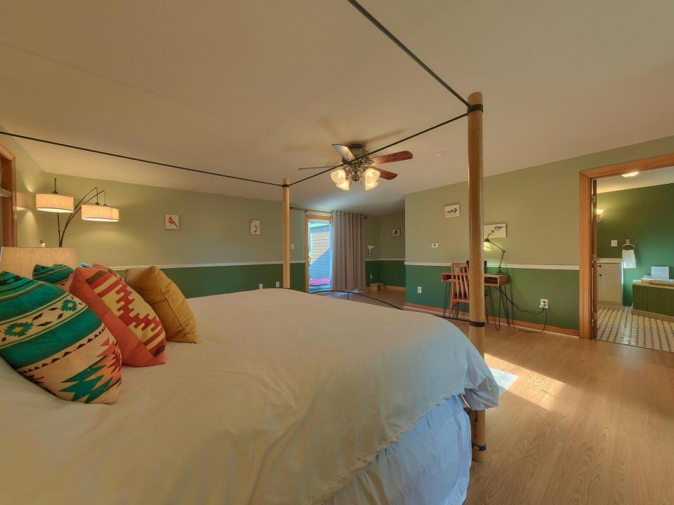 64-web-or-mls-Waterfall Meadow 093