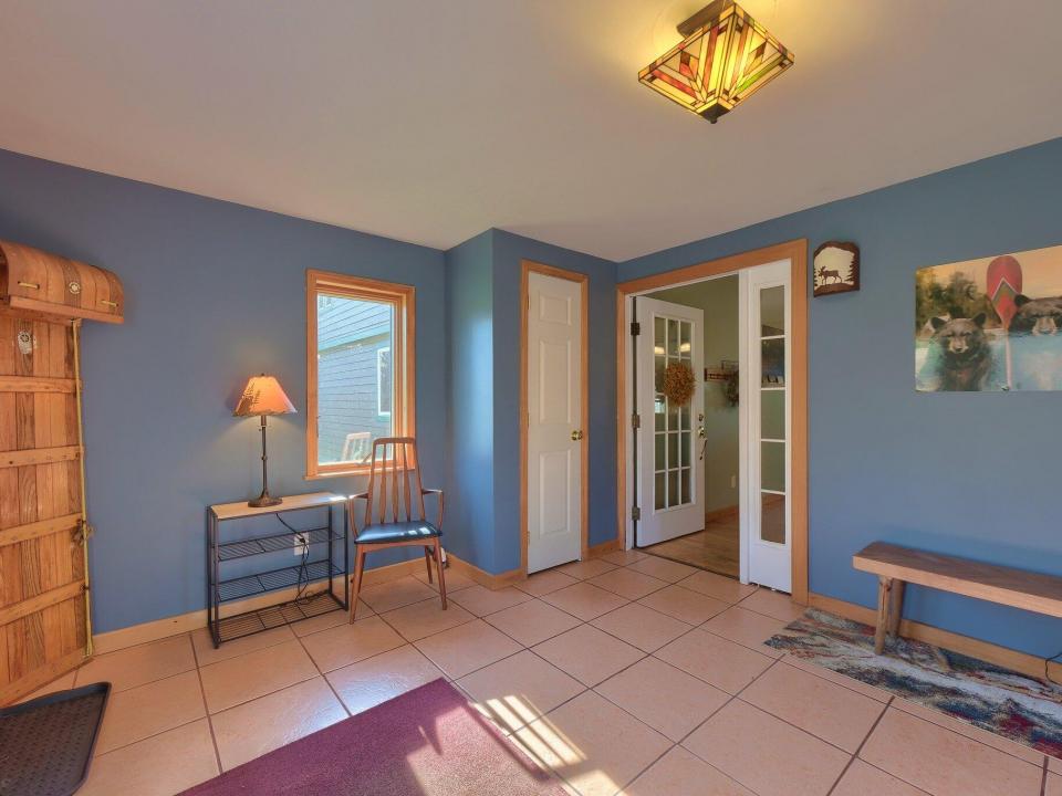 11-web-or-mls-Waterfall Meadow 040