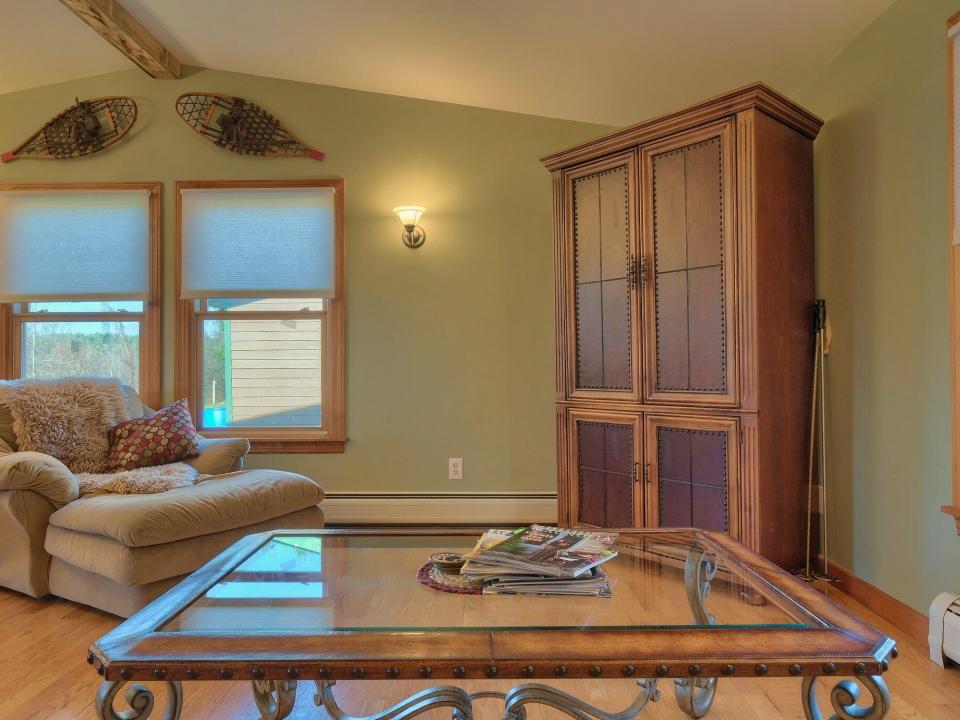 18-web-or-mls-Waterfall Meadow 047