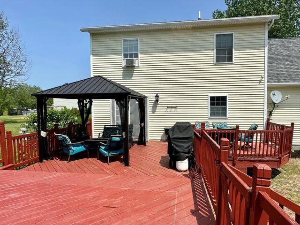 Deck