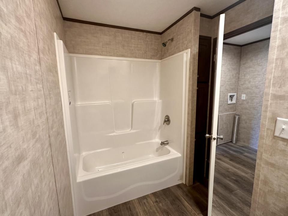 Full Bath view 2