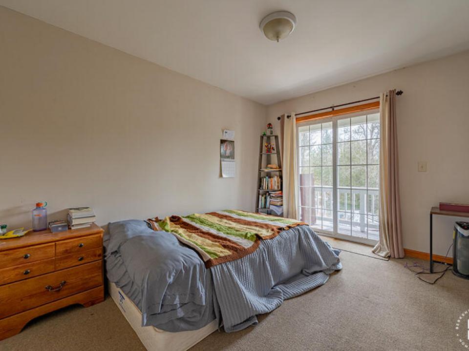 ApartmentBuildingOnMckinleyInLP_Apartmen