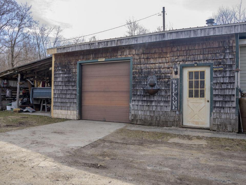 Garage