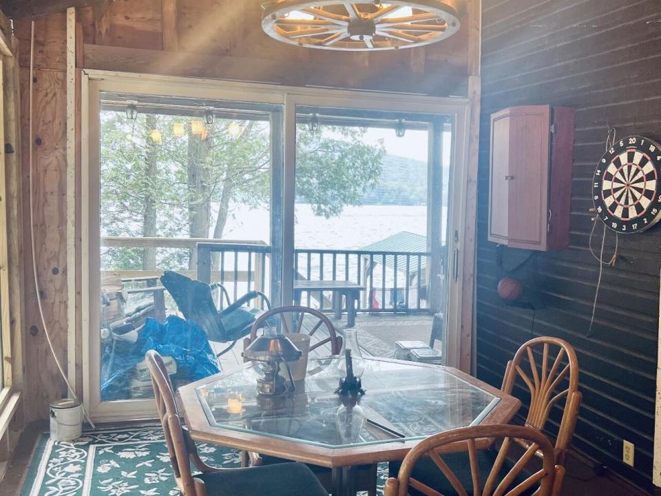 Screened Porch 2