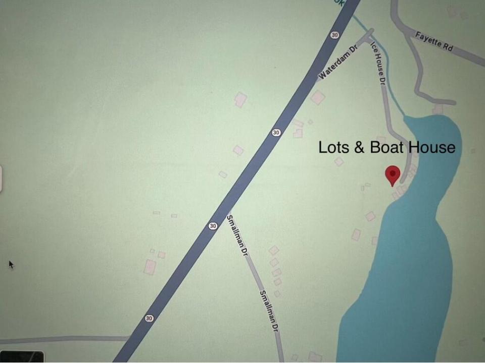 Lots:Boat House