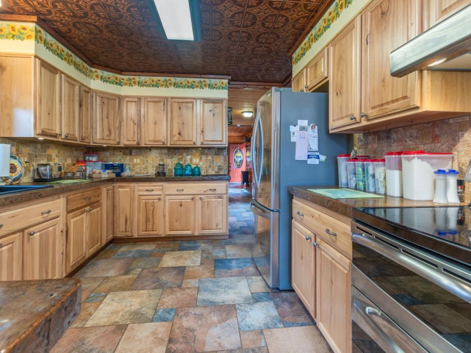 131 Andrus St-29