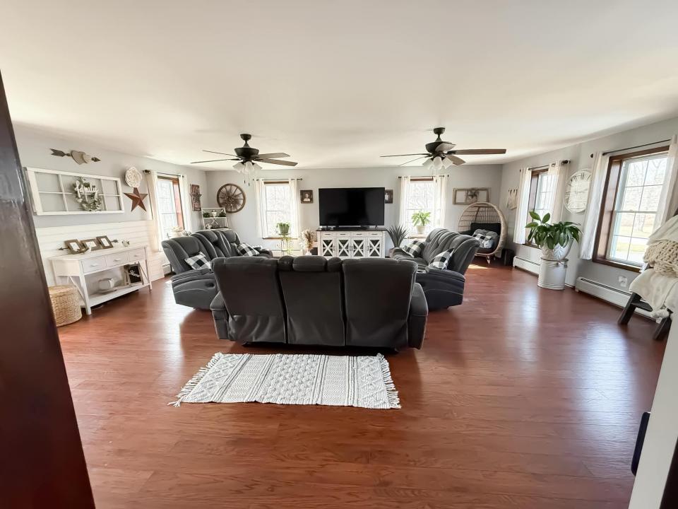 Family Room 2nd Flr