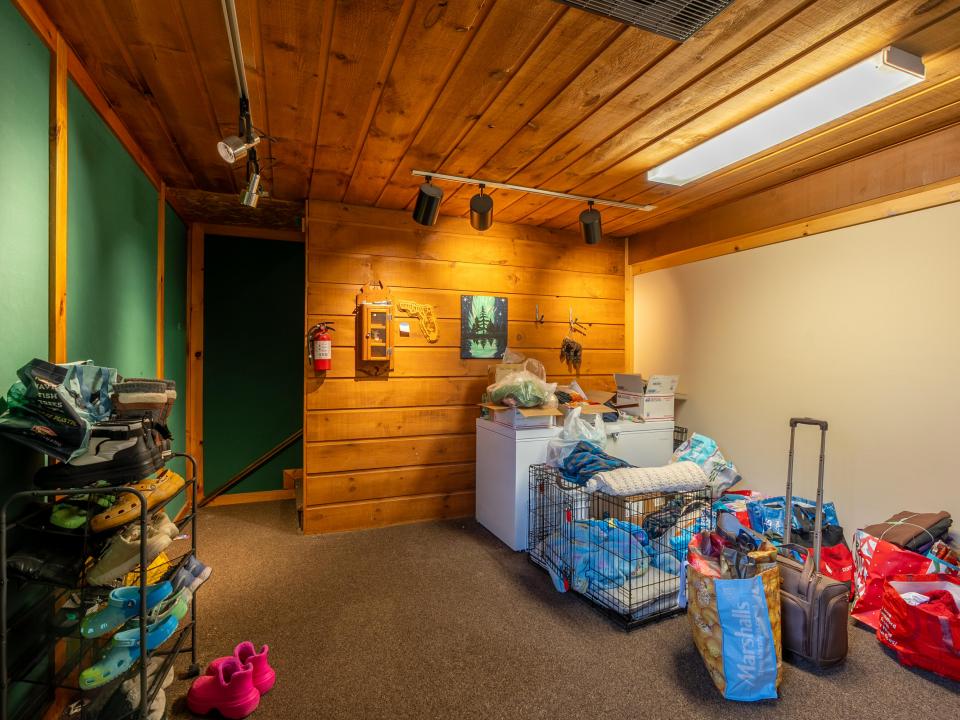 6006 Sentinel Rd LP-25