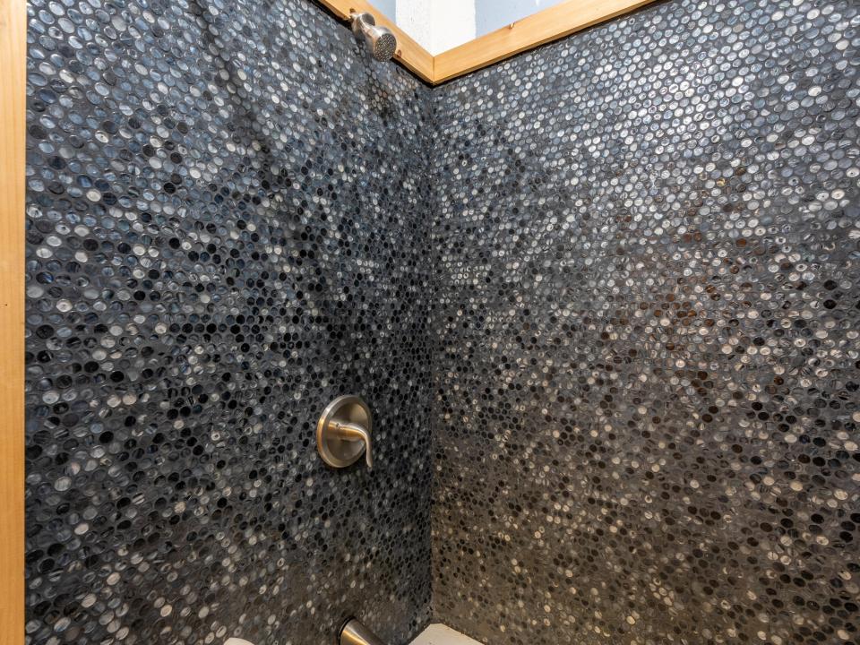 6006 Sentinel Rd LP-33