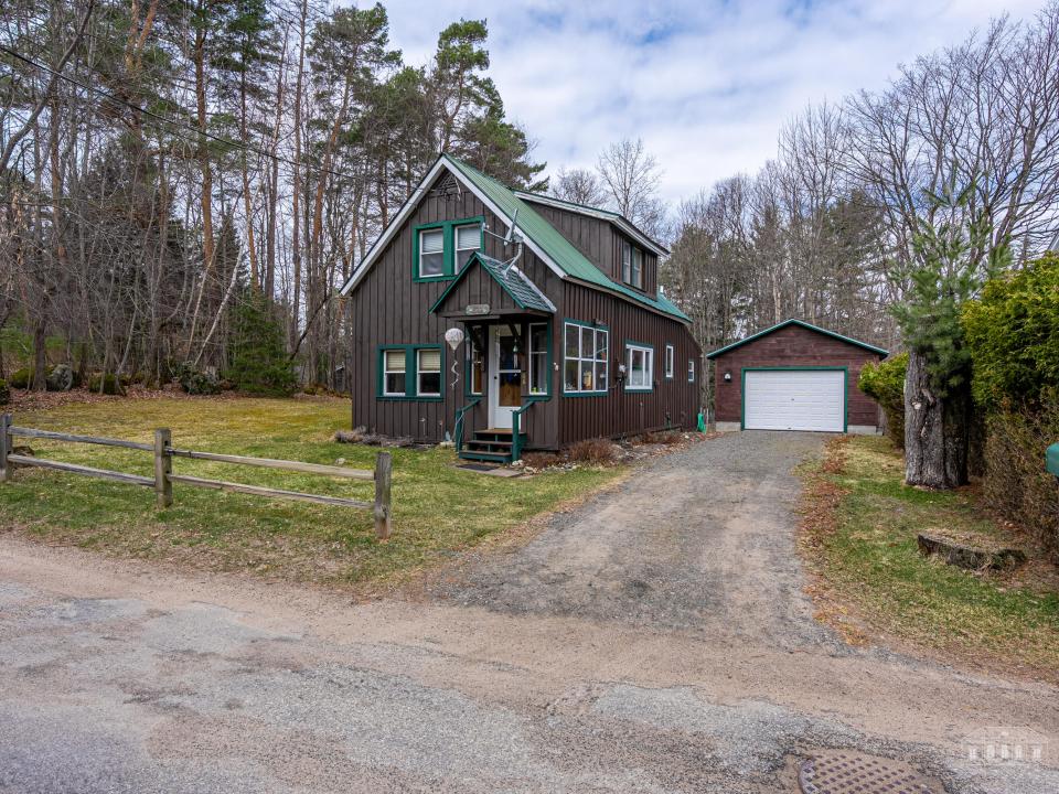66 Edward St SL-1 66 Edward St SL-1