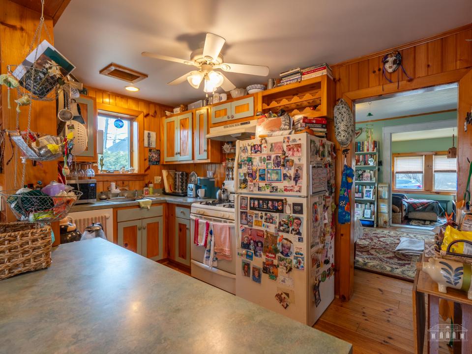 66 Edward St SL-13