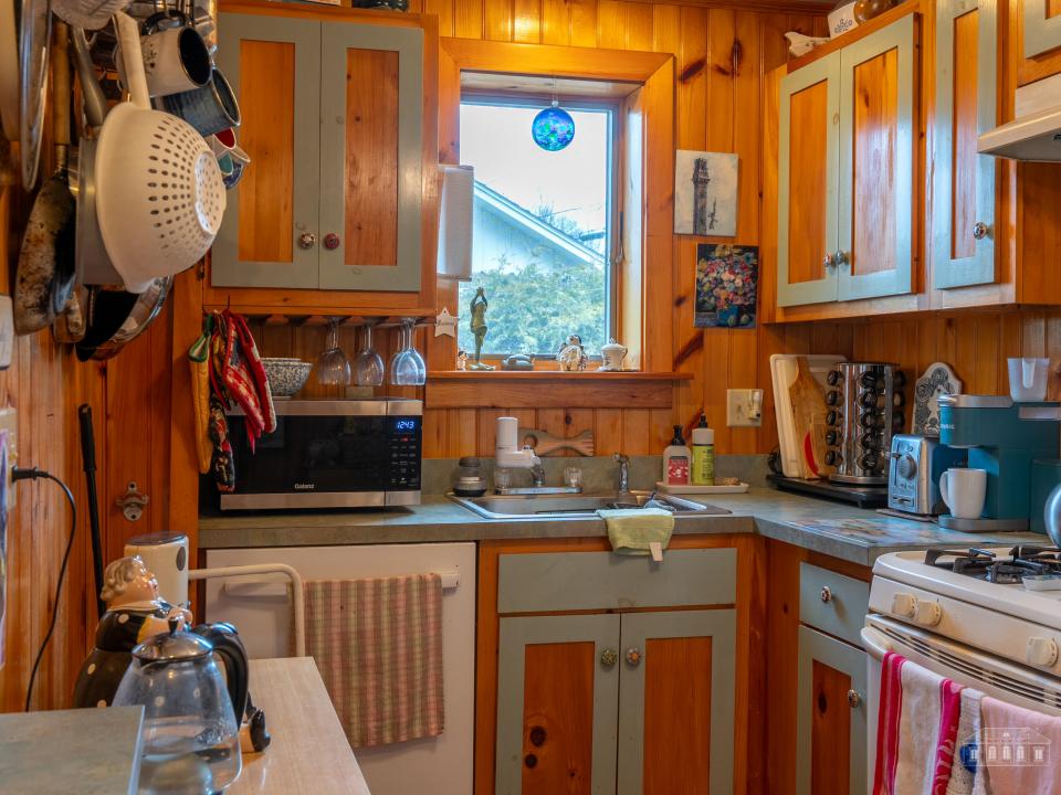 66 Edward St SL-14