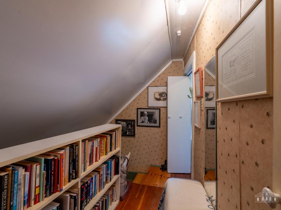 66 Edward St SL-22