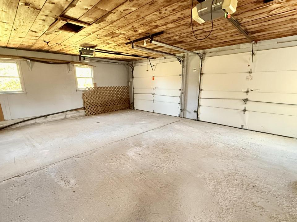2 Car Garage
