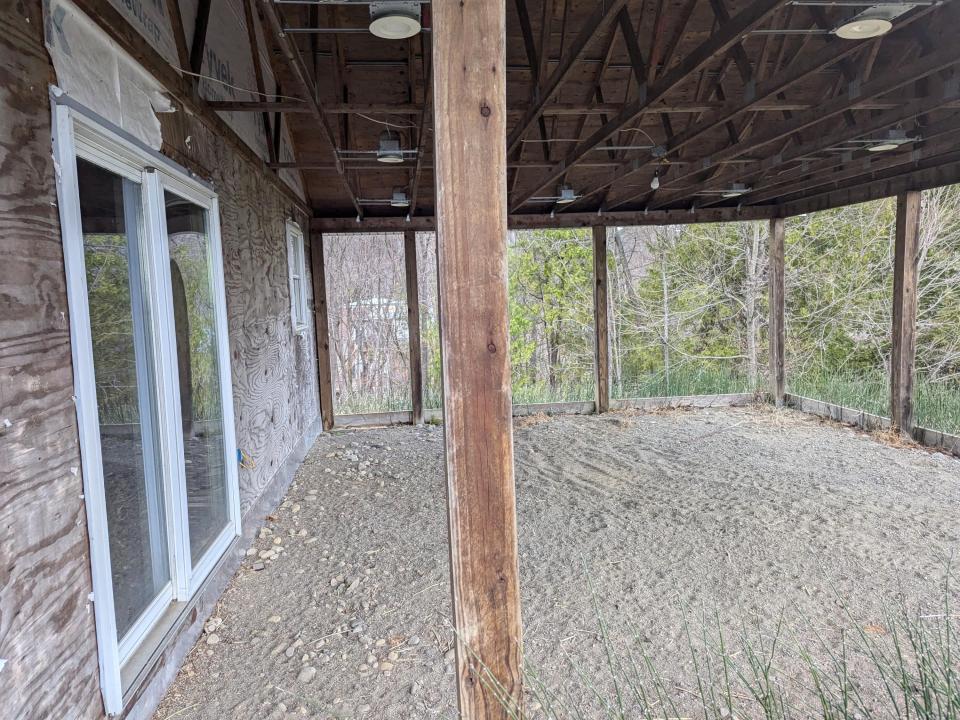 PXL_20250416_211621692