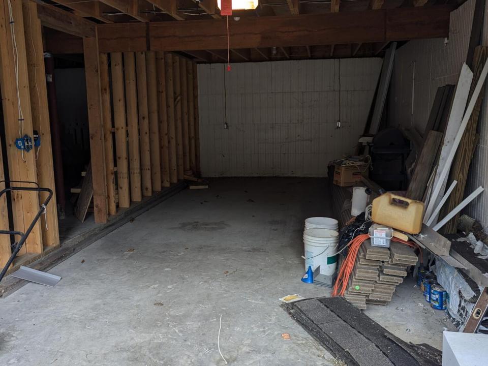 PXL_20250416_211900524