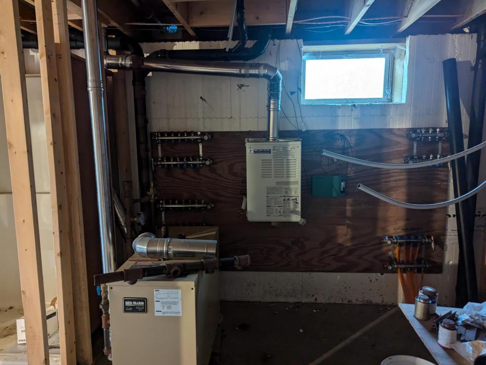 PXL_20250416_211930515