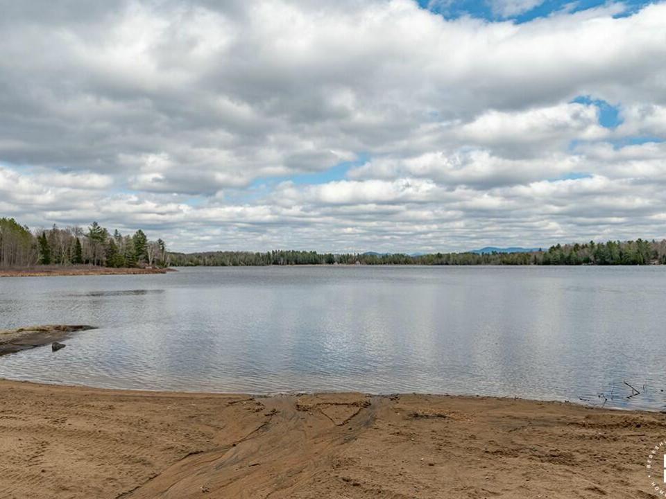 RanchInTupper_Beach_R