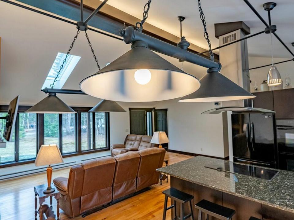 RanchInTupper_DiningRoom_Light