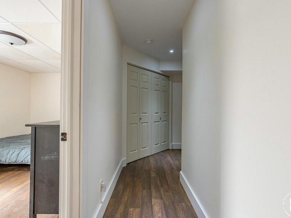 RanchInTupper_Hallway