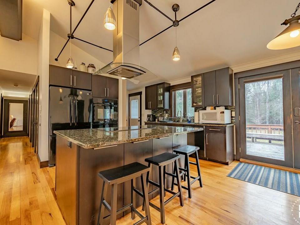 RanchInTupper_Kitchen_L