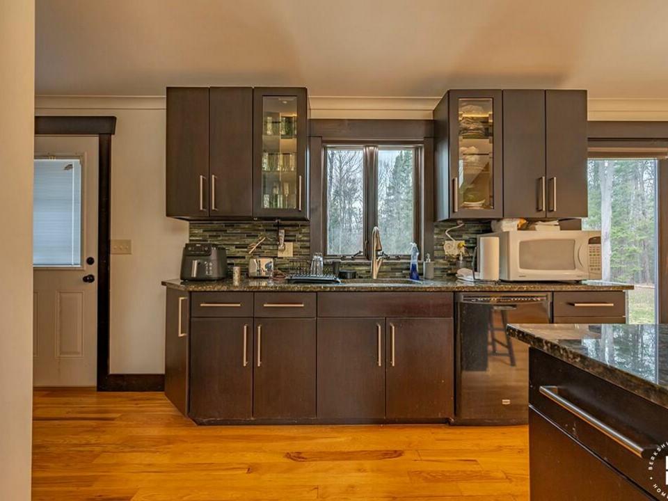 RanchInTupper_Kitchen_Sink