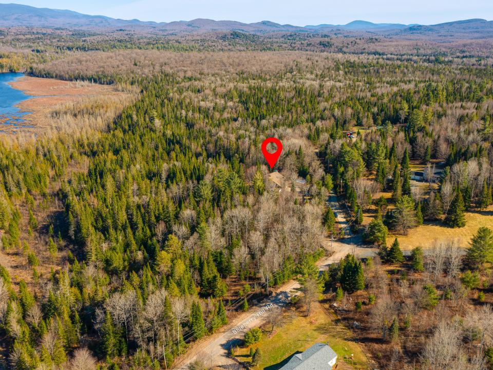 19 Blueberry Hill Rd-12