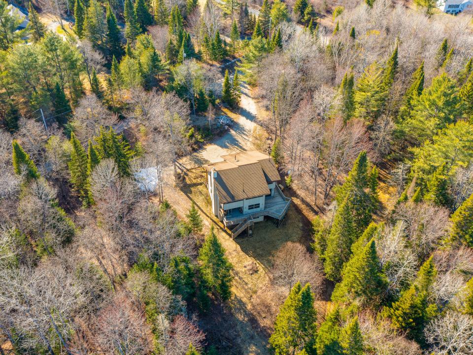 19 Blueberry Hill Rd-21