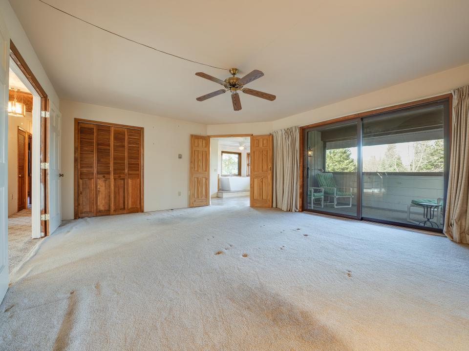 19 Blueberry Hill Rd-85