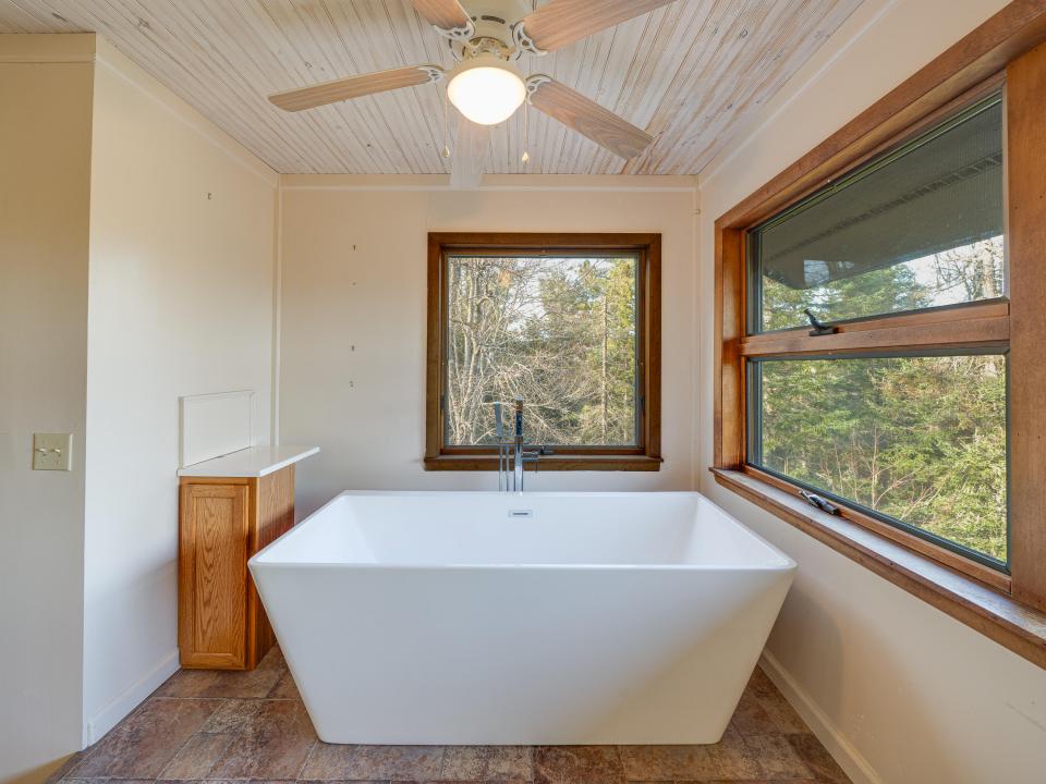 19 Blueberry Hill Rd-92
