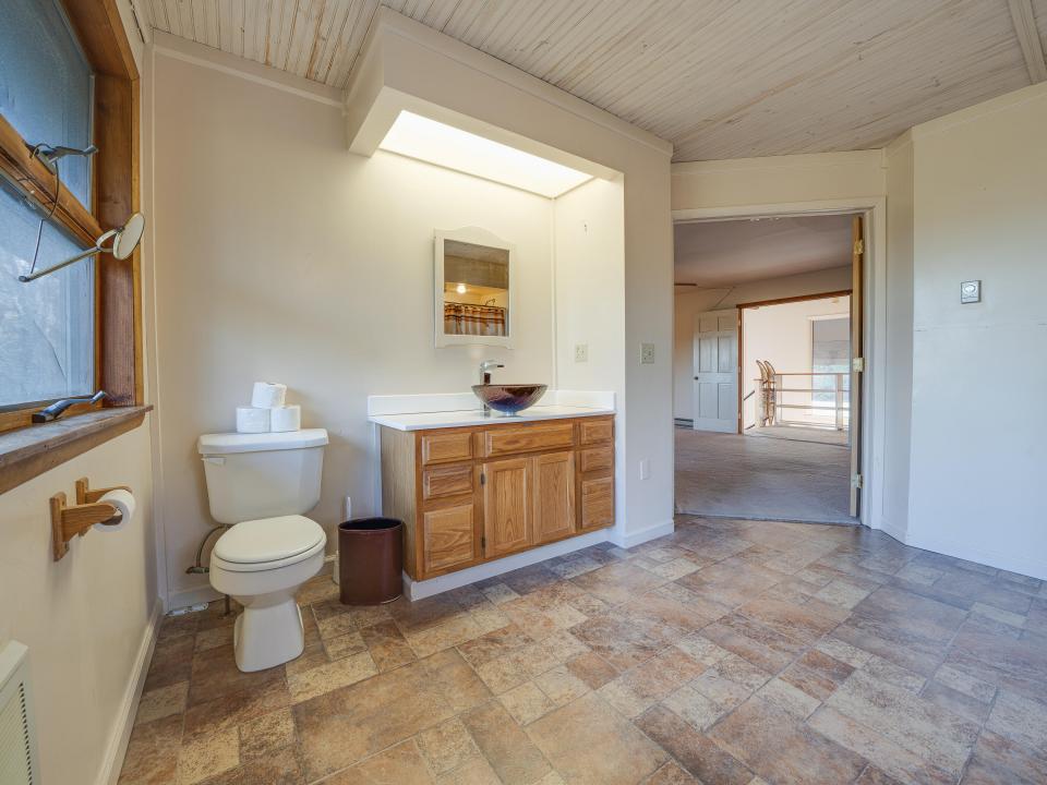 19 Blueberry Hill Rd-93