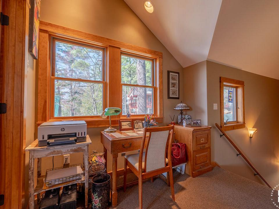 CozyHomeOnLakeFlower_Office